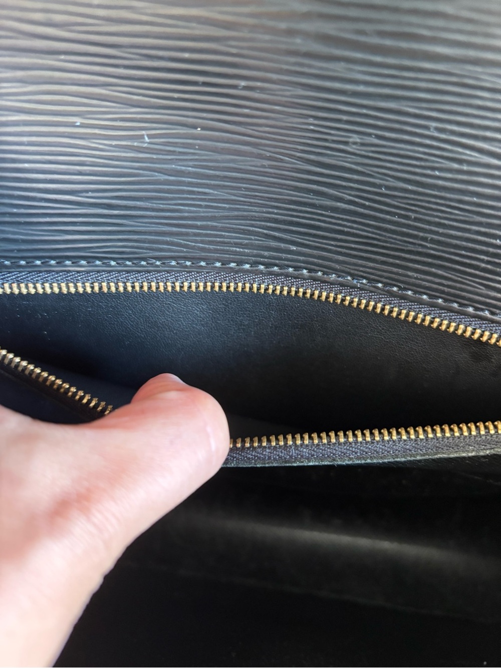 Authentic Louis Vuitton black leather Marceau tote - Picture 9 of 10
